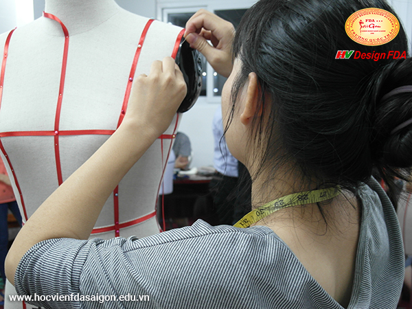 dạy thiết kế thời trang