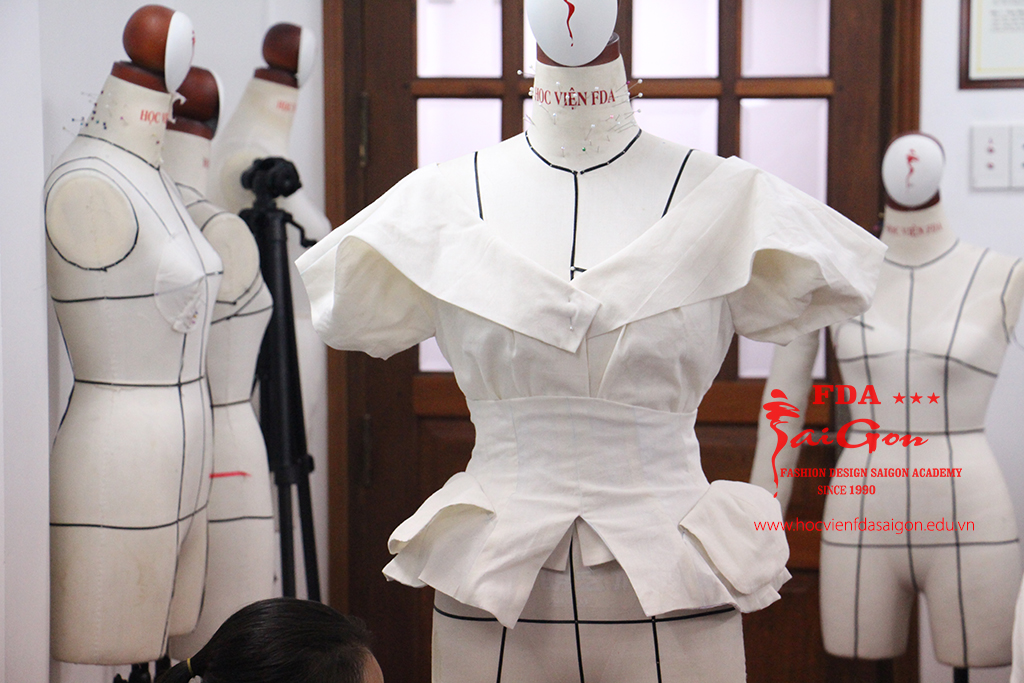draping thoi trang