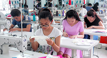 Khóa Học Cắt May Đầm Thời Trang